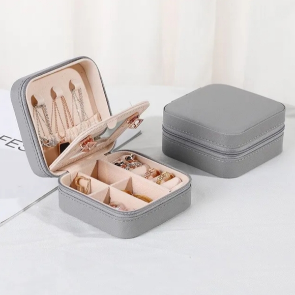 NWOT Jewelry Box with mirror - Picture 2 of 2